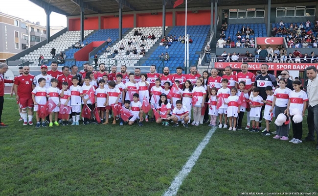 BARTIN'DA FUTBOL ŞÖLENİ BARTIN'DA FUTBOL ŞÖLENİ