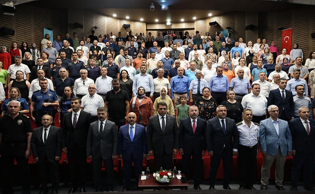 “15 Temmuz Zaferi” Programı Yoğun Katılımla Gerçekleştirildi