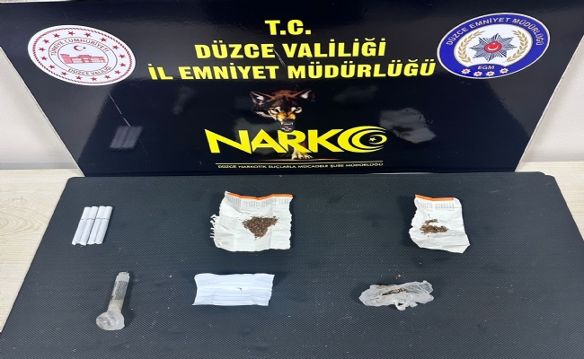 Düzce’de 2 uyuşturucu satıcısı tutuklandı!