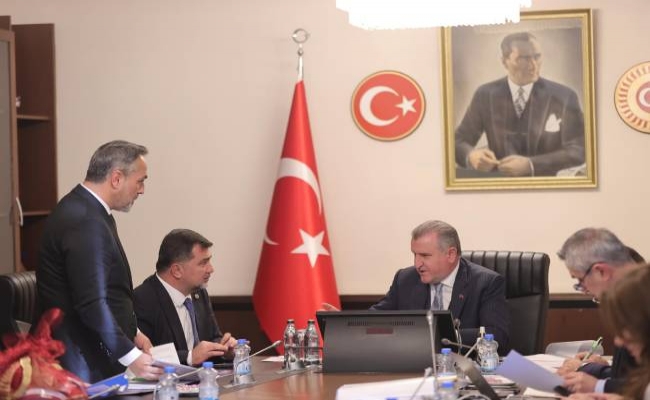 Ercan Öztürk’ten Çifte Müjde: Gümüşova ve Boğaziçi’ne Yeni Spor Tesisleri Geliyor