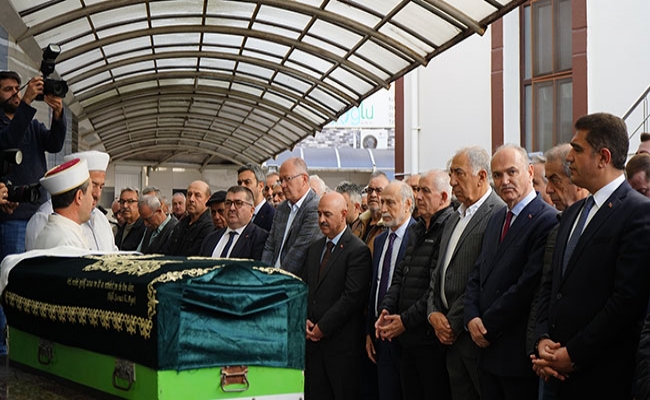 Hacı Tahir Şahin, i son yolculuğunda dostları yanalız bırakmadı