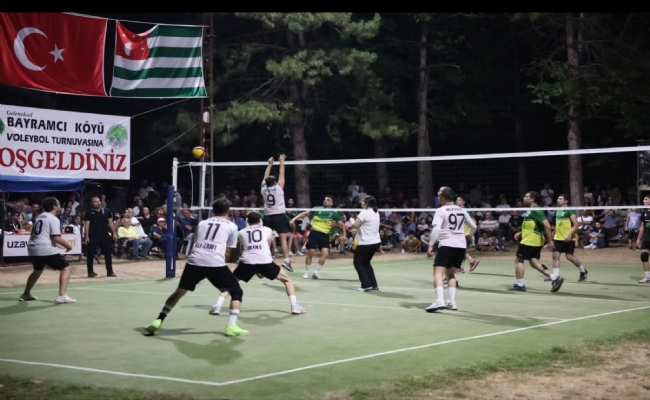  İhsan ÇETİN Bayramcı voleybol turnuvasının şampiyonu TAHİRAĞA 