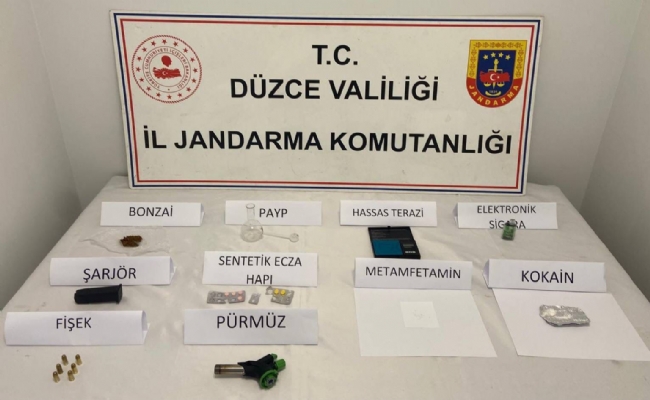 JANDARMA ZEHİR TACİRLERİNE GEÇİT VERMİYOR