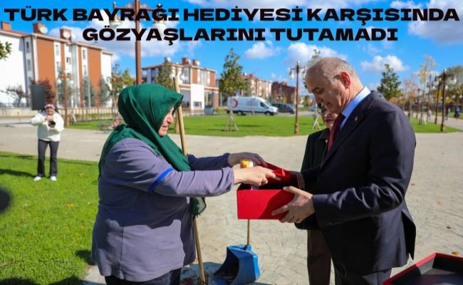 TÜRK BAYRAĞI VE BİR MAAŞ İKRAMİYE HEDİYE EDİLEN TUNA:BANA BAYRAK YETER